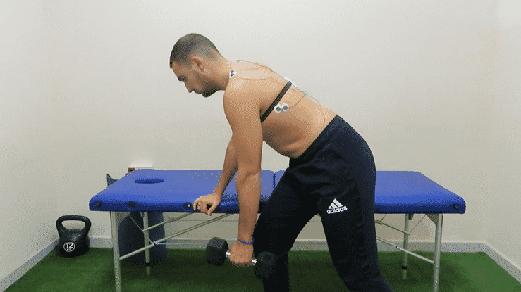 remo_bipedestacion_mancuerna