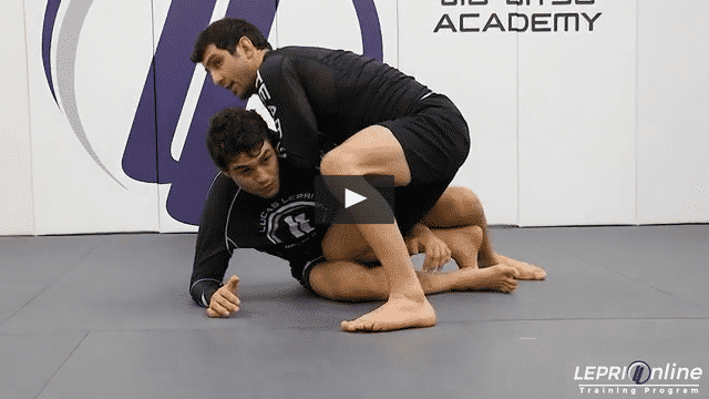 Knee Cut Pass Attempt when Opponent Traps the Leg to Rear Naked Choke
