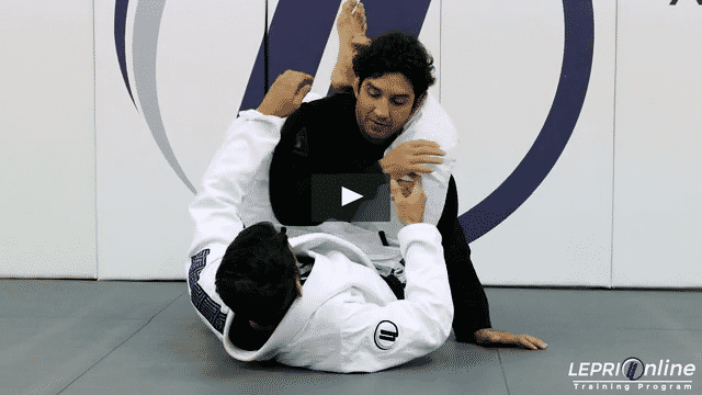 Triangle Escape by Pushing Collar and Pants