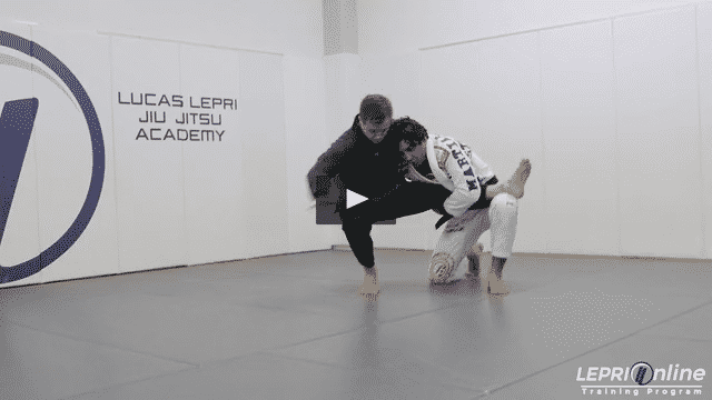 Single Leg on Collar Grip Side Takedown by Controlling the Waist to Back Take