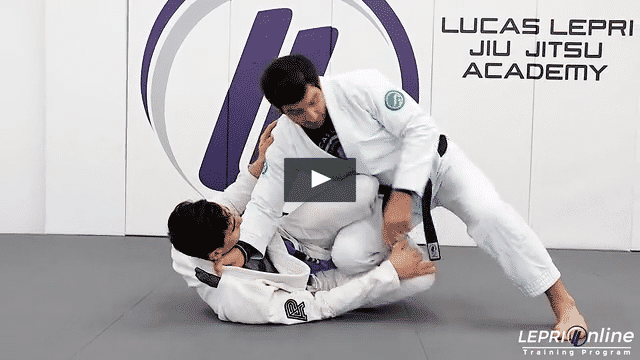 Knee Cut Pass with a Low Knee Shield