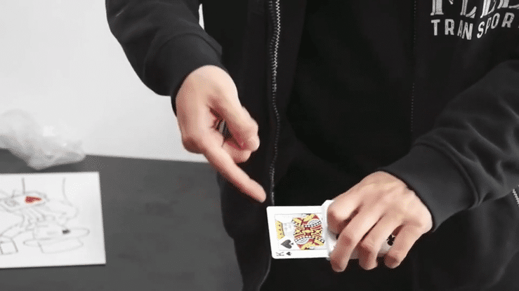 フリップ チェンジ（一瞬で変わる！超ビジュアルなカードチェンジ