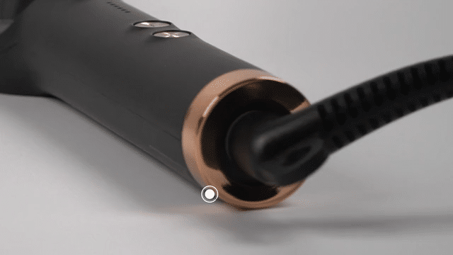 brushy-hair-straightener-360-degree-swivel-chord-feature-to-prevent-tangling-while-in-use