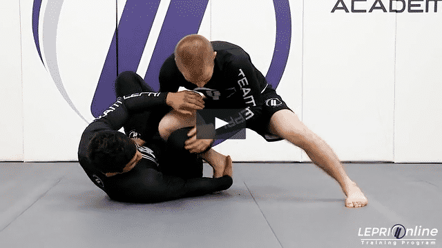 Reverse De La Riva to Sweep When Opponent Knee Cuts