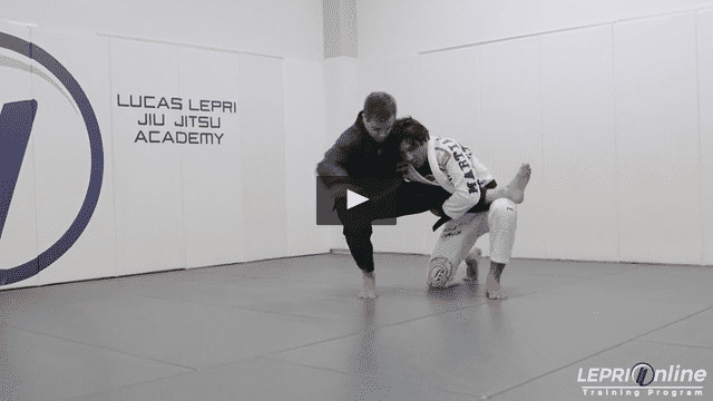 Single Leg on Collar Grip Side Takedown by Controlling the Waist to Back Take