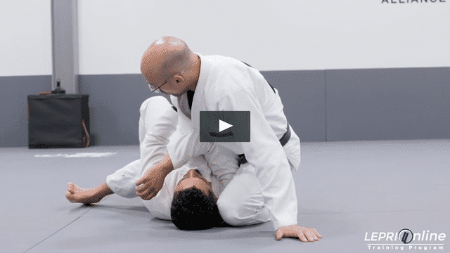 Cross Collar Choke From Mount when Opponent Bridges