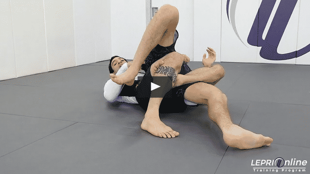 Keeping Back Control when Opponent Tries to Escape