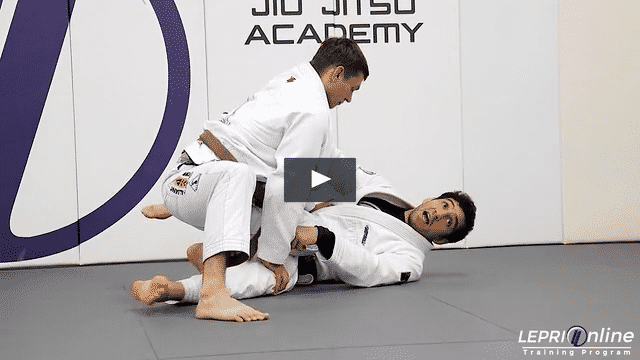 Knee Cut Pass Defense to Closed Guard after Opponent Sweeps
