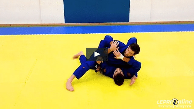 Toreada Pass to Side Control when Opponent Defends