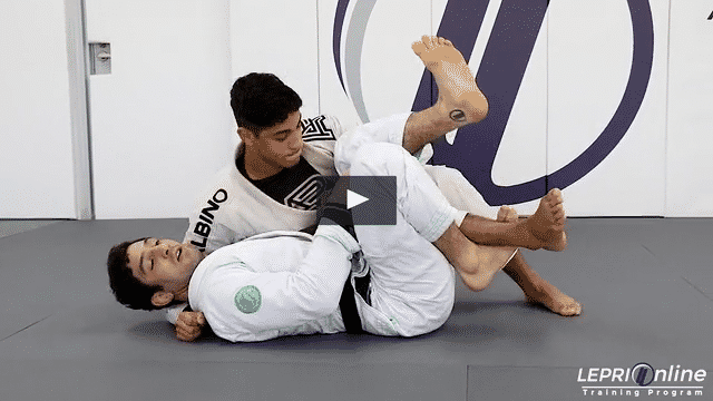 Reverse Half Guard Escape Variation to Mount