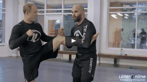 Snatch Single Leg Variation Takedown