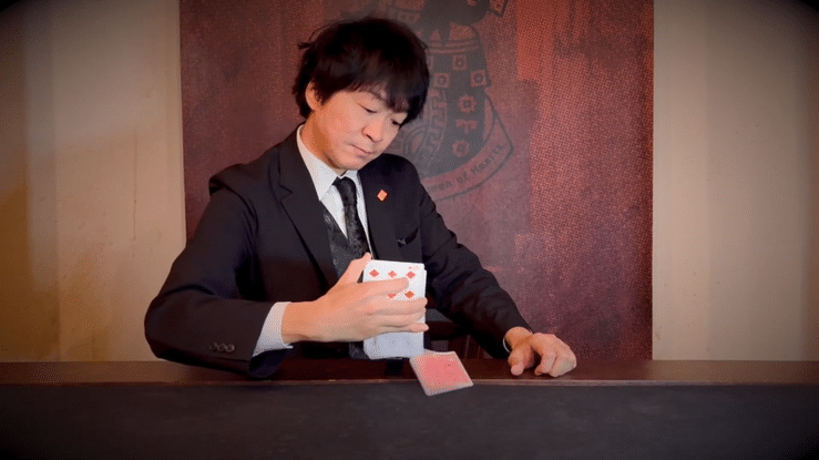 トライデント（サインカードがクリップに）｜カードマジック,変化