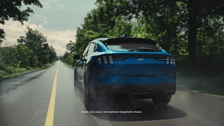 Ford Mustang Mach-E 2026 - GIF 1
