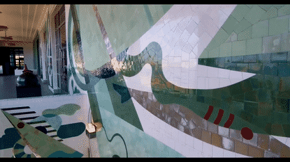 Mural Out Front Pan