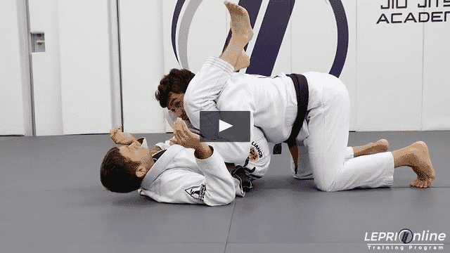 Double Under Pass Attempt to Clock Choke