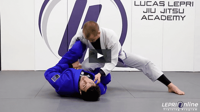 Knee Cut Pass Defense with Lasso and Reverse De La Riva to Sweep