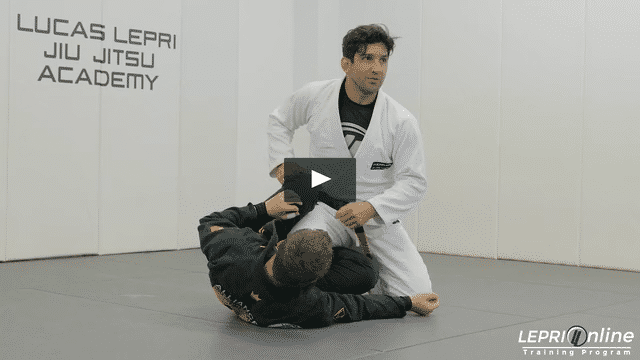 Knee Cut Pass when Opponent has Knee Shield and Reverse De La Riva