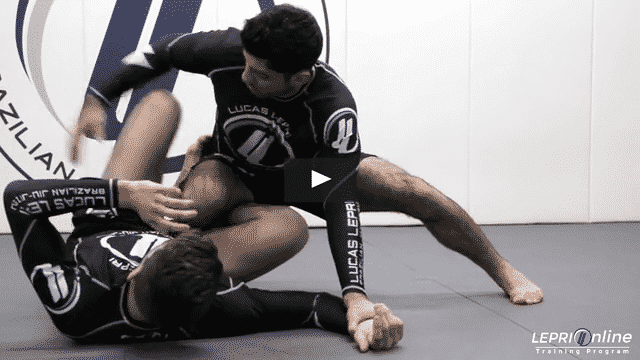 Knee Cut to Guillotine Choke
